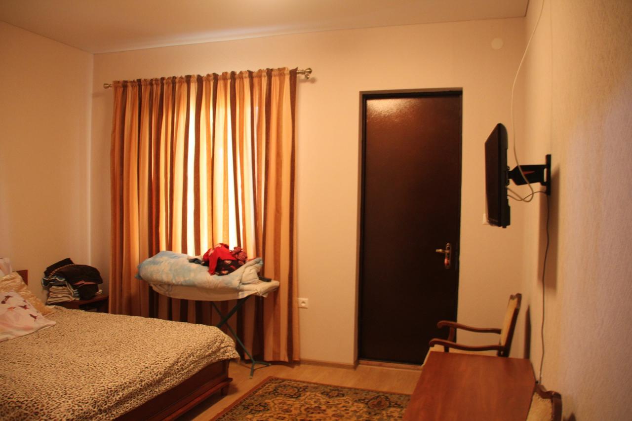 Амрапха Hotel Gudauta Exterior foto